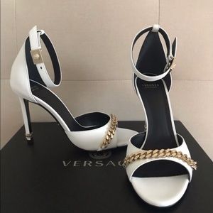 Versace Heels - white/gold